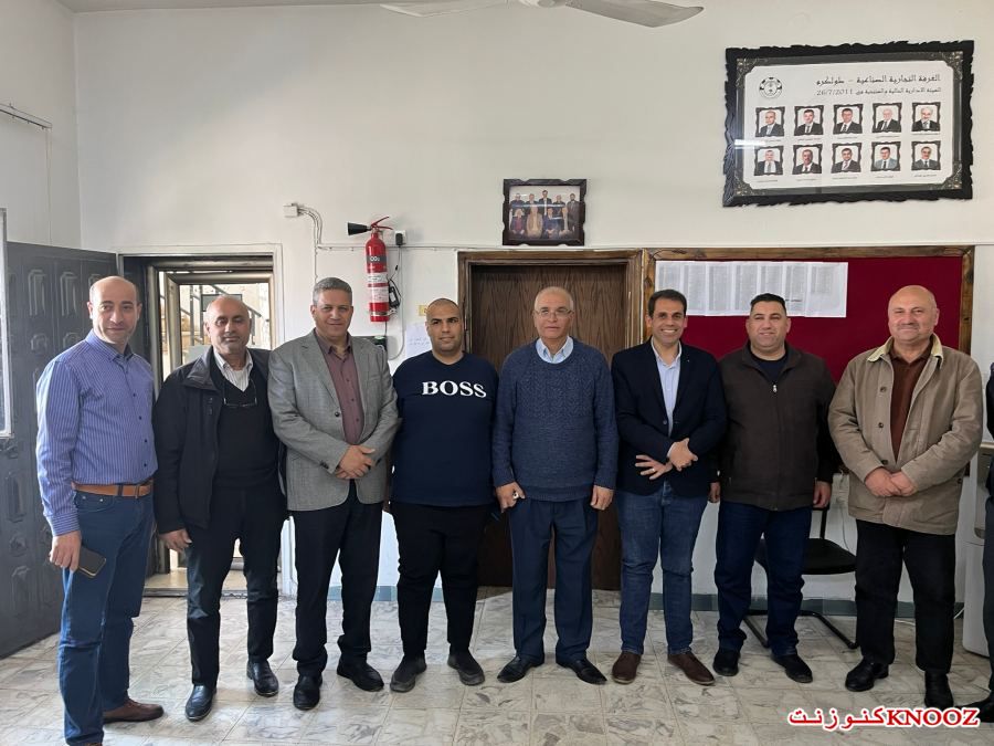 جبهة النضال الشعبي في طولكرم تلتقي مدراء الداخلية والغرفة التجارية ووكالة وفا